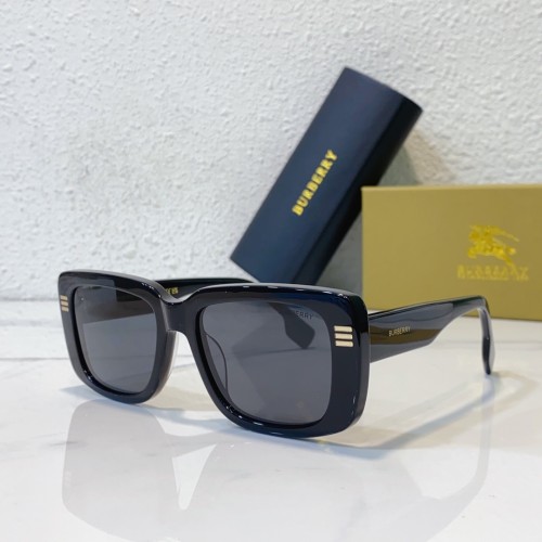 Black polarized replica glass BURBERRY BE4376U FBE135