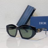 Shop Prescription Hiking imposter sunglasses Hexagon Dior SC172
