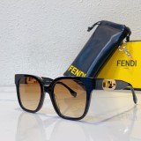 Outdoor imposter sunglasses for Mountaineering and Hiking FENDI FE40063I SF160