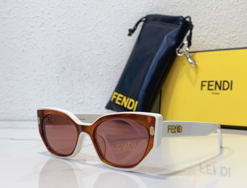 FENDI Polarized imposter sunglasses FE400181 SF165