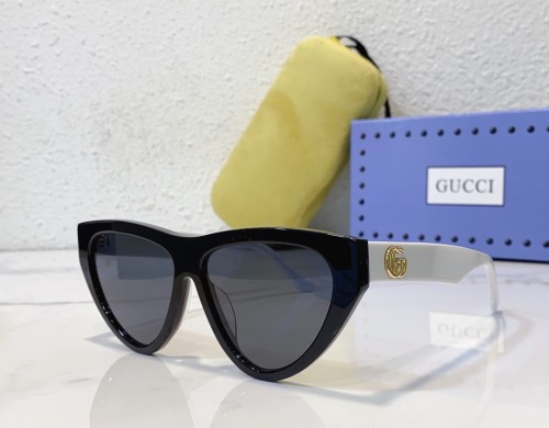 Triangle Designer imposter sunglasses For women GUCCI GG1333S SG796
