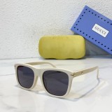 GUCCI modern white framed sunglasses