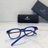 details 2 Sleek blue hublot eyeglasses, combining fashion with function H017O
