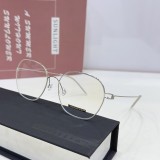 Sleek avant-garde eyeglasses with a transparent frame FLB002