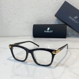Elegant tortoiseshell Hublot glasses for a sophisticated look H024O