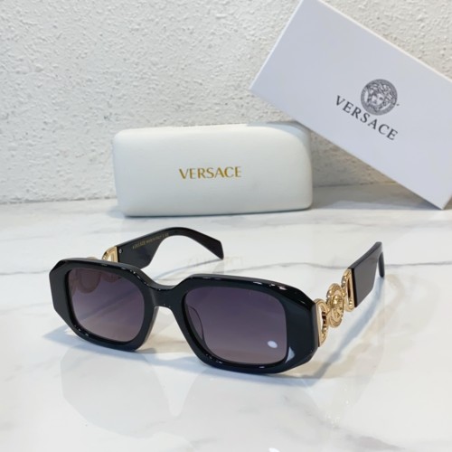 Versace Fake sunglasses for boating VE0627