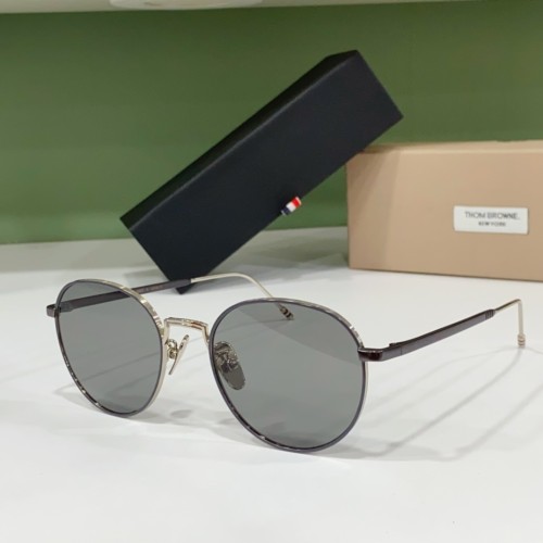 Replica sunglasses Thom Browne with UV protection tbs119