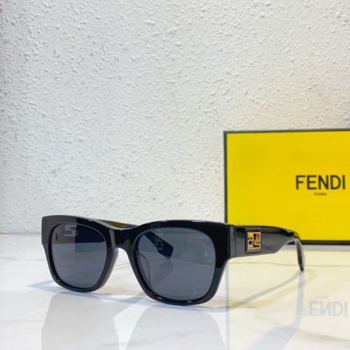 replica sunglasses fendi 50082