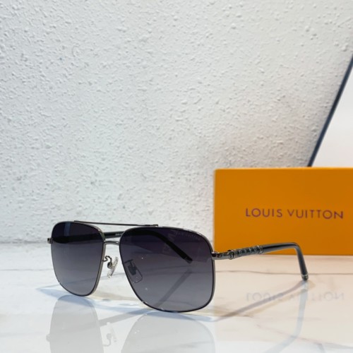 Chrome hearts sunglasses L^V Z1247