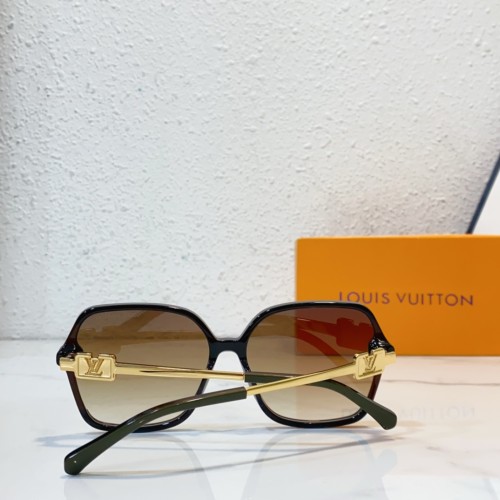 L^V z2038 replica sunglasses