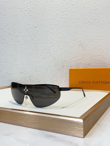 L^V Z2064U fake sunglass