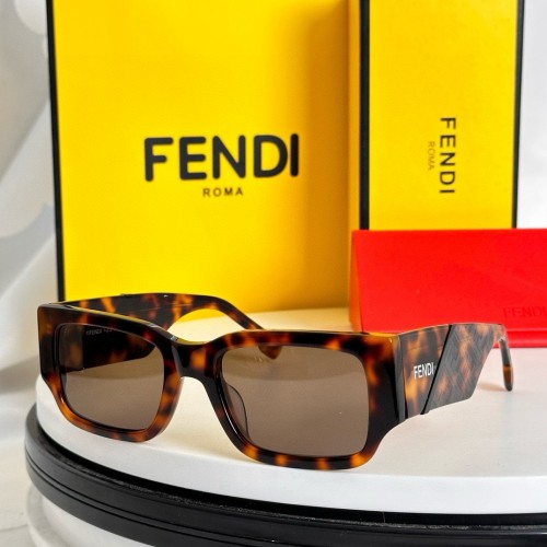 fendi FE40131F Best sunglasses