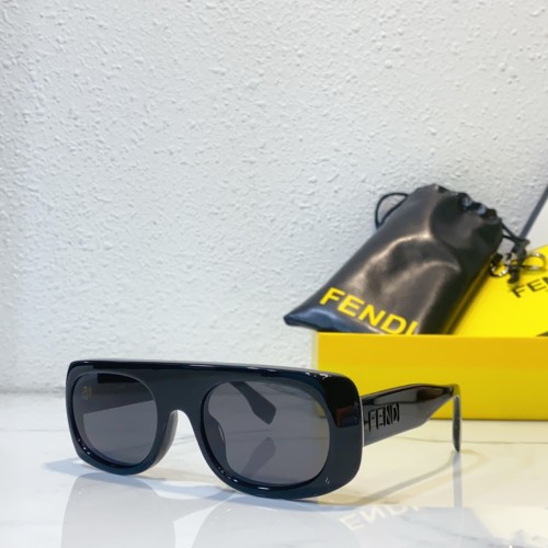 polarized sunglasses fendi E40095I
