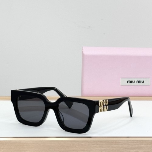 miu miu Women's Sunglasses SM117YS