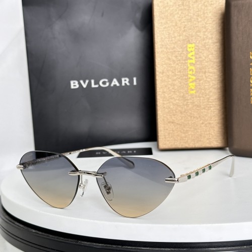 Sunglasses BVLGARI BV40032U Men