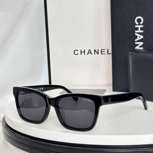 Black sunglasses Chanel CH5417