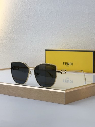 Copy fendi FE50084U Women's Cheap Sunglasses