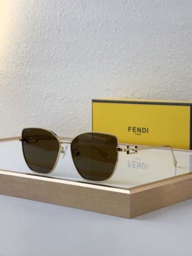 Copy fendi FE50084U Women's Cheap Sunglasses