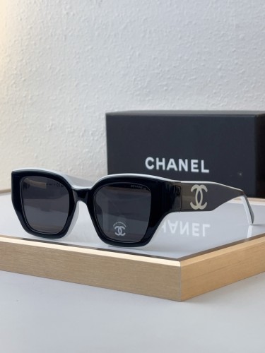 Black sunglasses chanel copy 6068