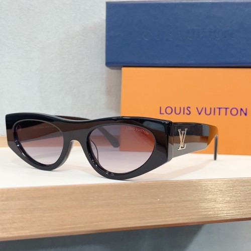 L^V Sunglasses Z2181U
