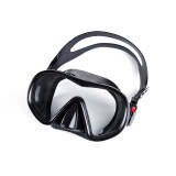 Wide view scubapro solo diving mask