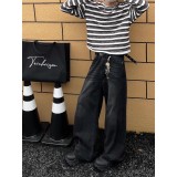 Washed distressed jeans