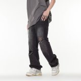 Washed distressed jeans