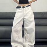 Washed distressed jeans
