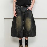  Washed distressed jeans 