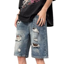  Washed distressed jeans 