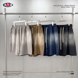 Distressed men's shorts