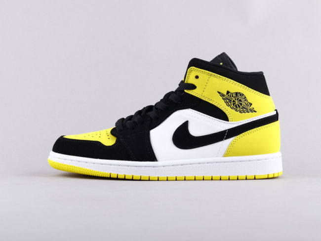 NIKE Air Jordan 1 mid Black yellow by aclotzone