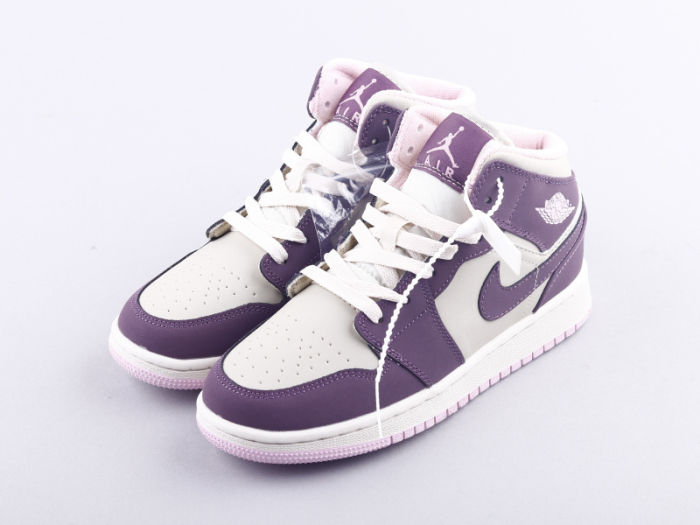 NIKE Air Jordan 1 mid Purple grape by aclotzone