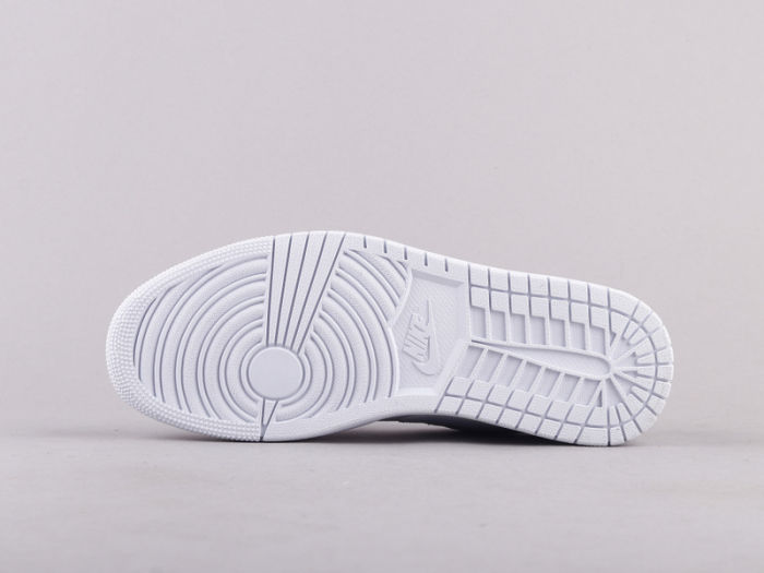 NIKE Air Jordan 1 Pure white by aclotzone