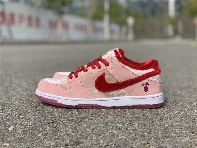 StrangeLove x Nike SB Dunk Low SB by shootjerseys