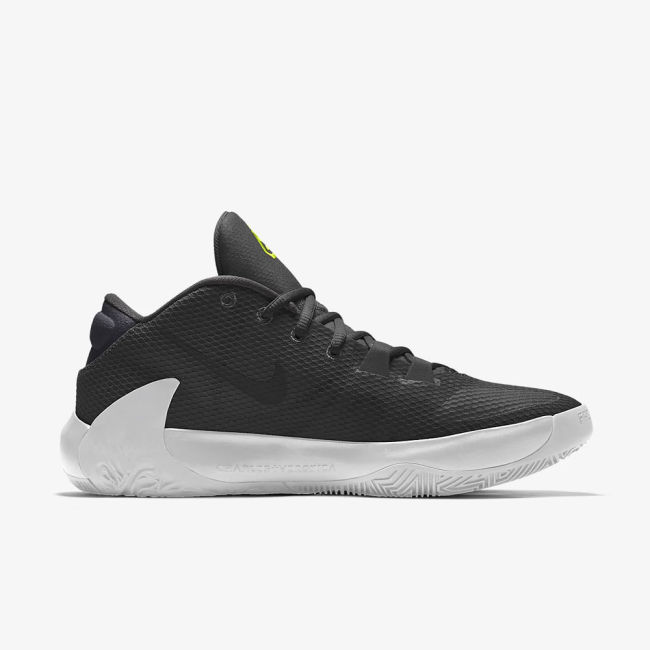 Zoom Freak 1