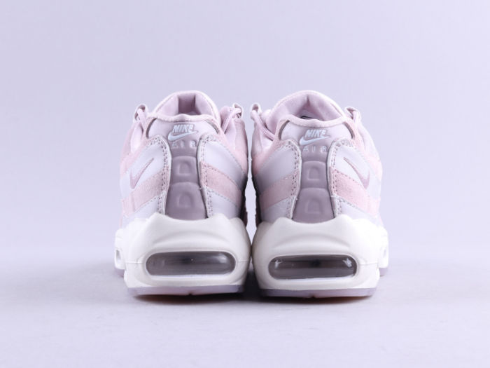 Max95 Pink by aclotzone