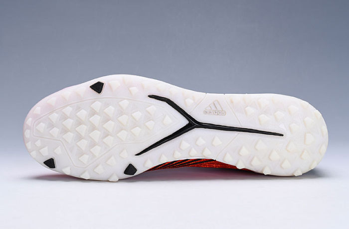 Predator 19 TF Football Boots