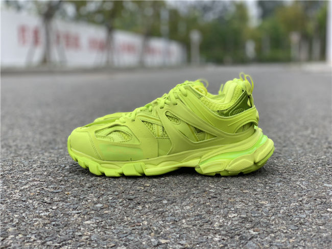 Balenciaga 3.0 fluorescent green