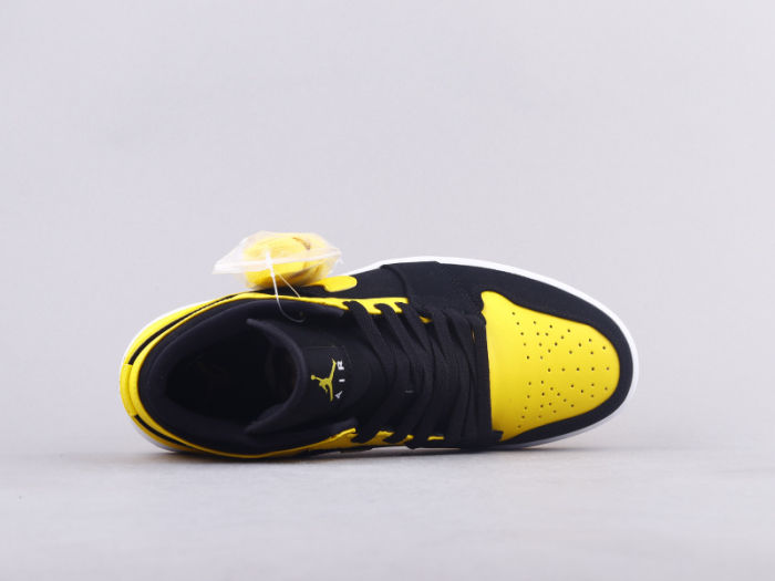 NIKE Air Jordan 1 Bruce Lee by aclotzone