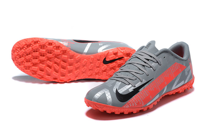 Mercurial Vapor XIII Academy TF Football Shoes
