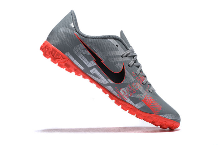 Mercurial Vapor XIII Academy TF Football Shoes