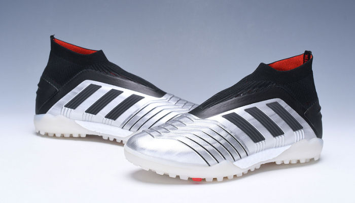 Predator 19 TF Football Boots