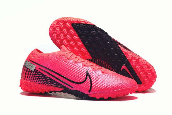 Mercurial Vapor XIII Elite TF Football Shoes