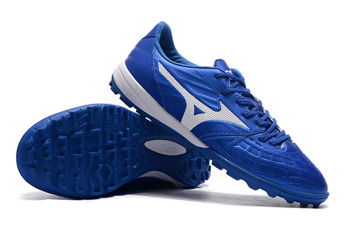 Rebula 3 TF Football Shoes