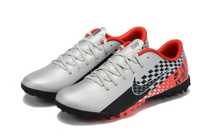 Mercurial Vapor 13 Academy TF Football Shoes