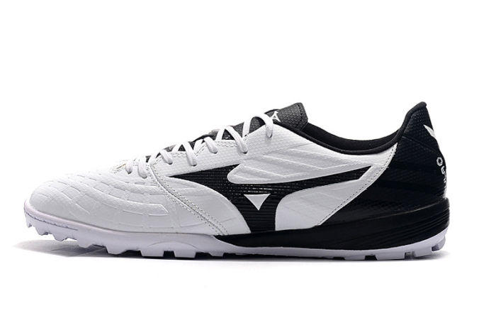 Rebula 3 TF Football Shoes