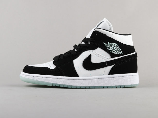 NIKE Air Jordan 1 Nocturnal light by aclotzone