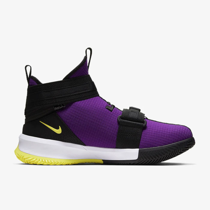 LeBron Soldier 13 FlyEase