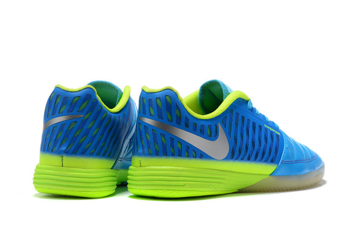 Lunar Gato II MD IC Football Shoes NK009